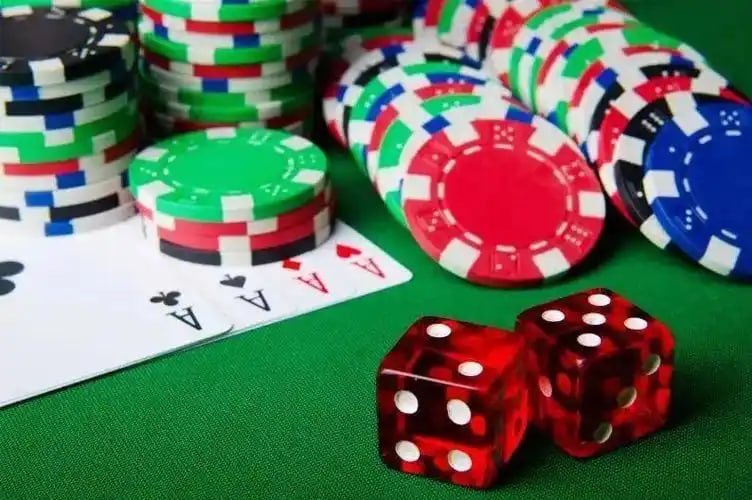 Perbandingan antarmuka aplikasi Android dan browser iOS slot188